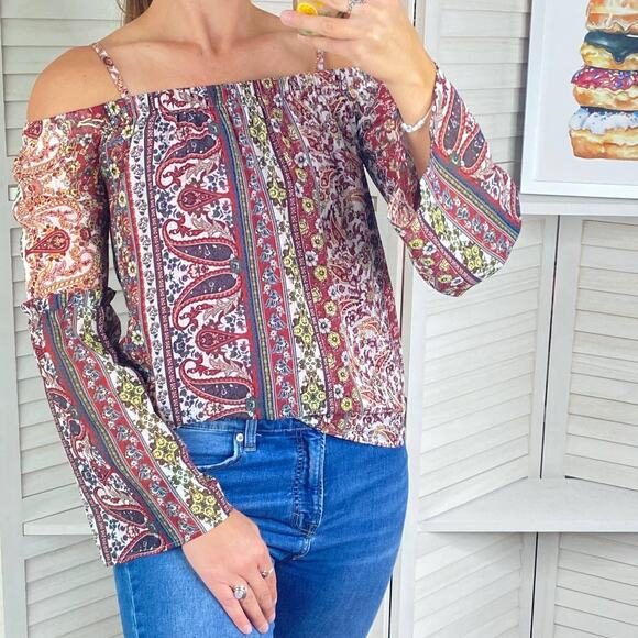 By & By red cold shoulder boho top - Picture 1 of 11